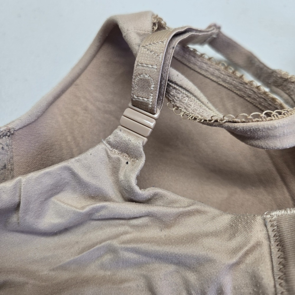 Victoria's Secret Beige Bra - Picture 8 of 10